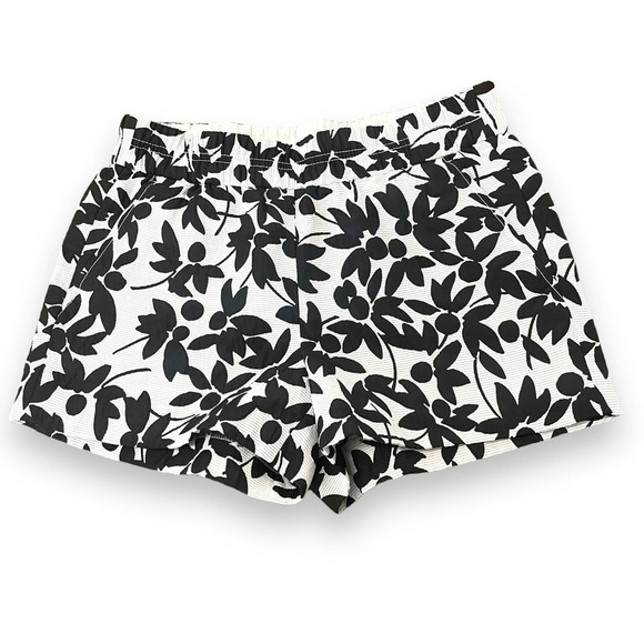 J.Crew Pants - J. Crew white and black floral shorts size 2 Pull On Women’s